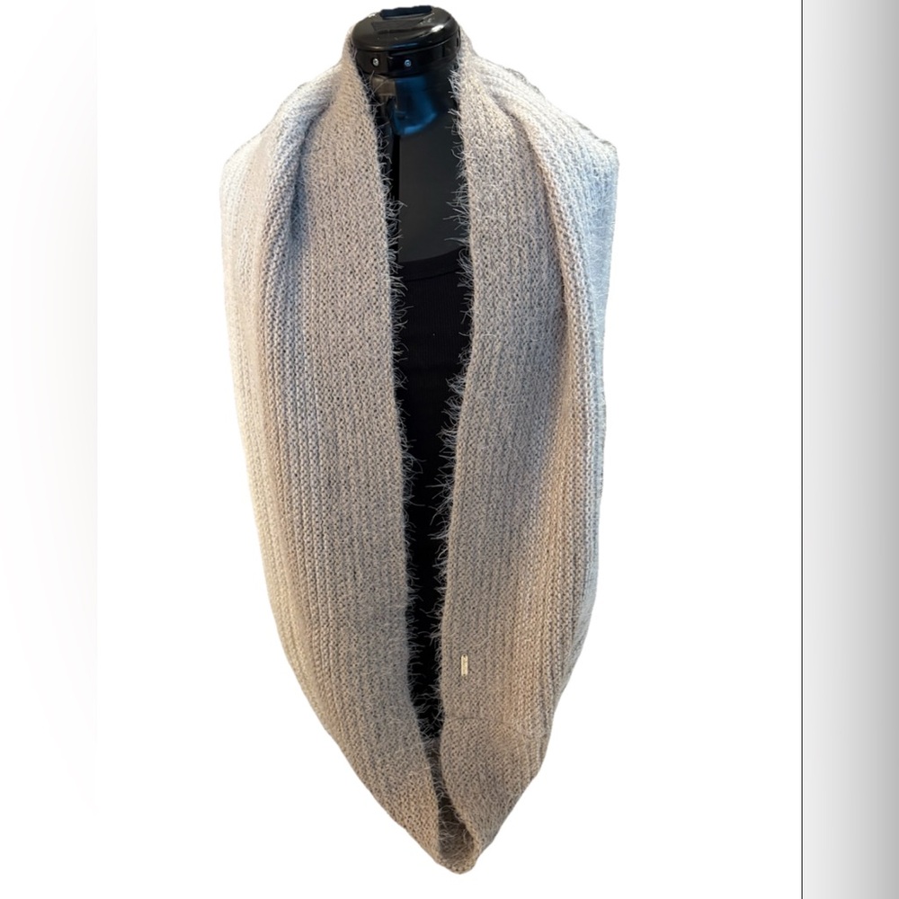 Calvin Klein Tan & Cream Knitted Infinity Scarf New with tags